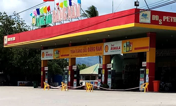 Nhan vien cay xang bi sat hai, cuop tai san rang sang 30 Tet hinh anh