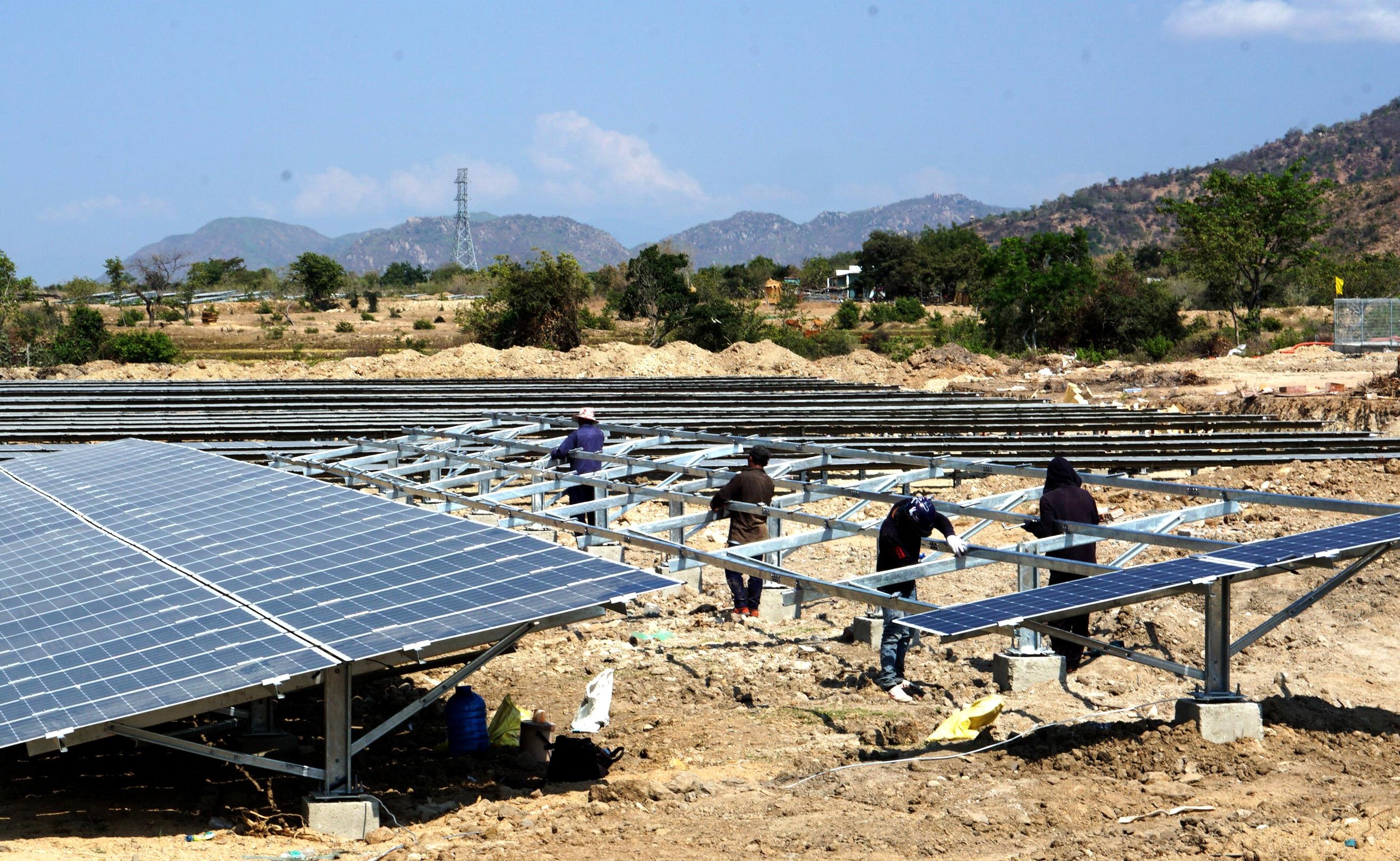 2000 công nhân thi công dự án năng lượng tái tạo ảnh 4 2000 cong nhan thi cong du an nang luong tai tao anh 4