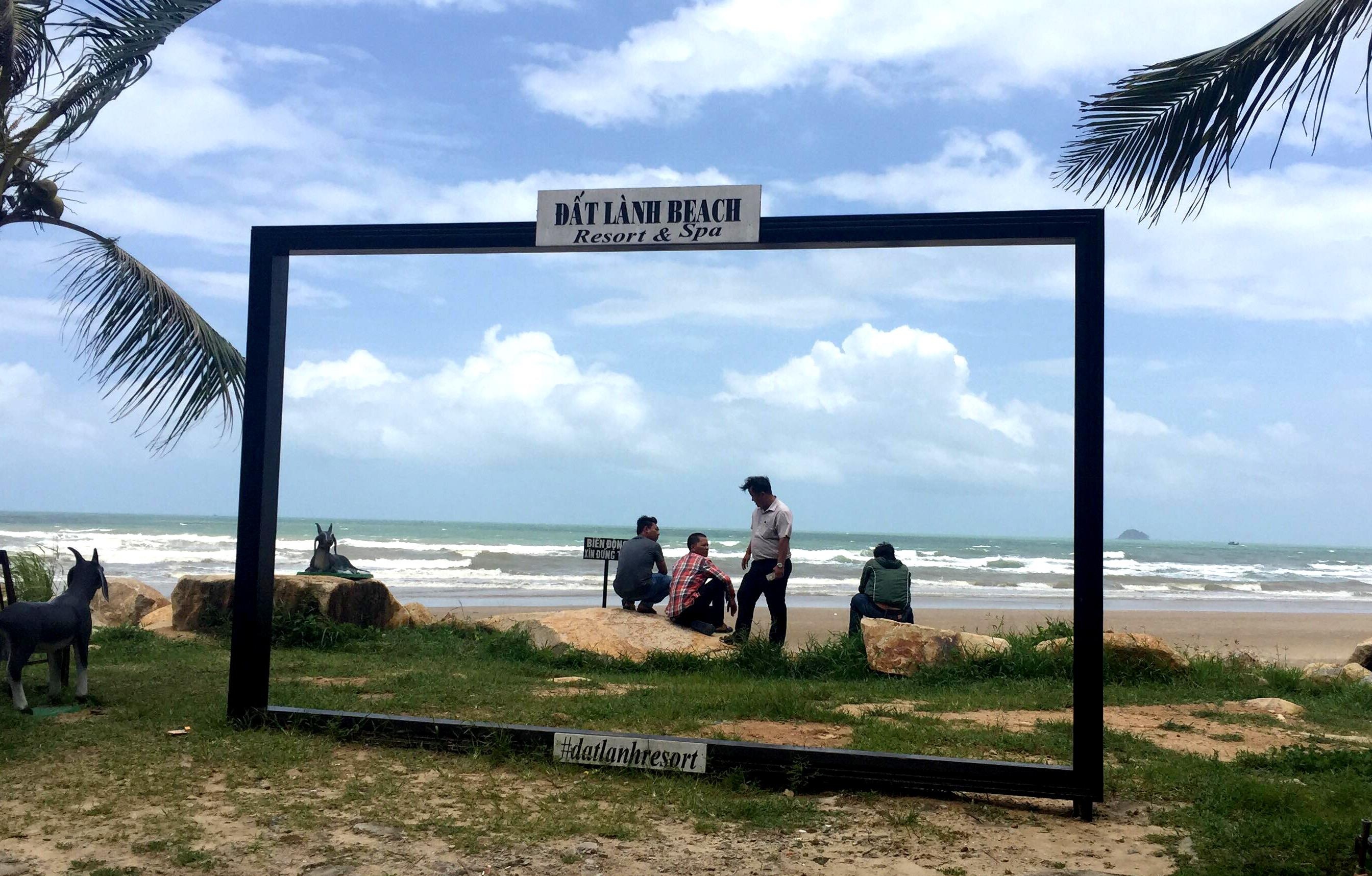 4 nguoi chet o bai bien Binh Thuan anh 1