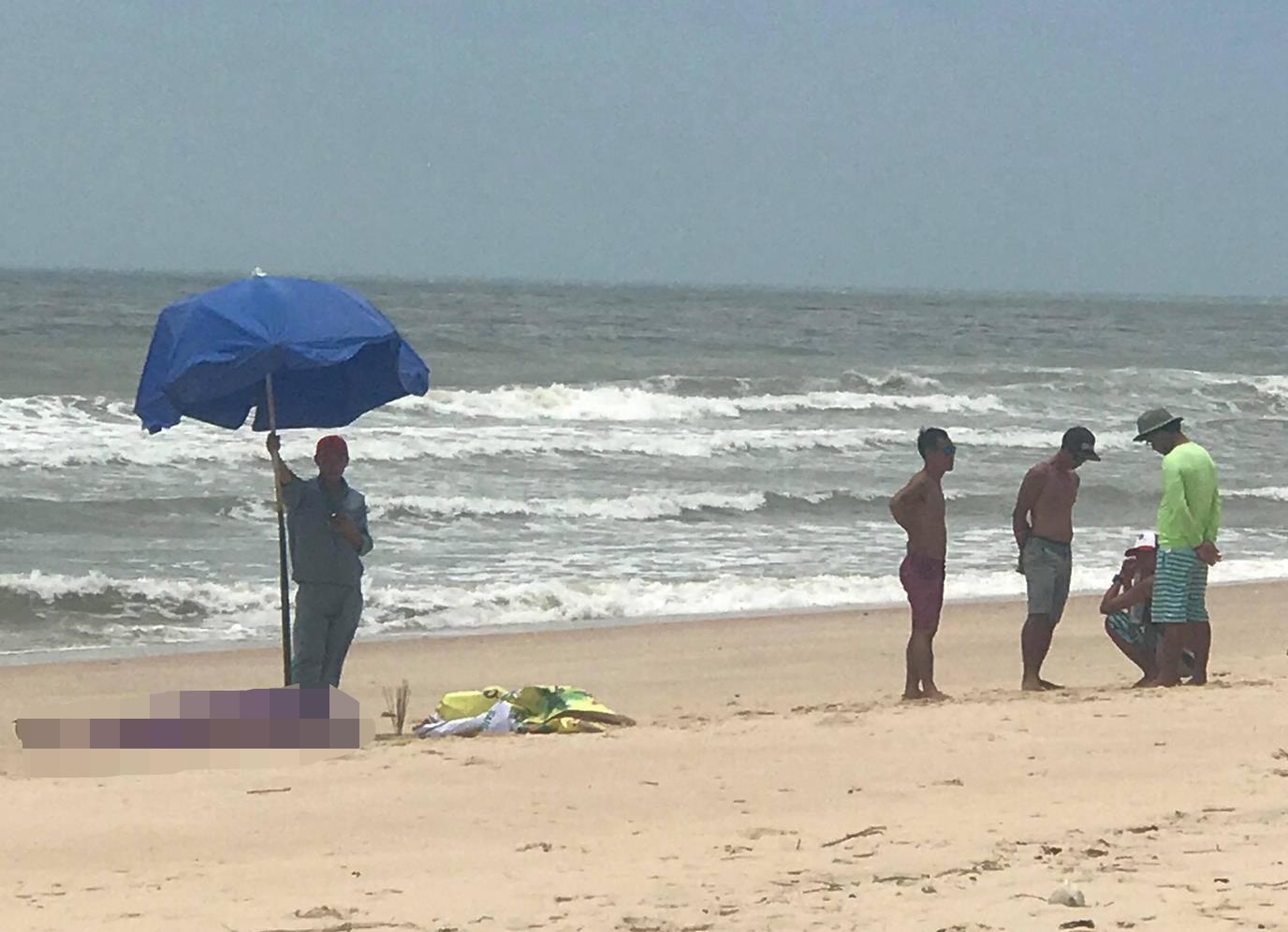 du khach nga duoi nuoc o bien phan thiet anh 1