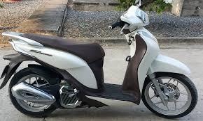 Bat 2 ke cuop tien cua nguoi mua xe SH hinh anh