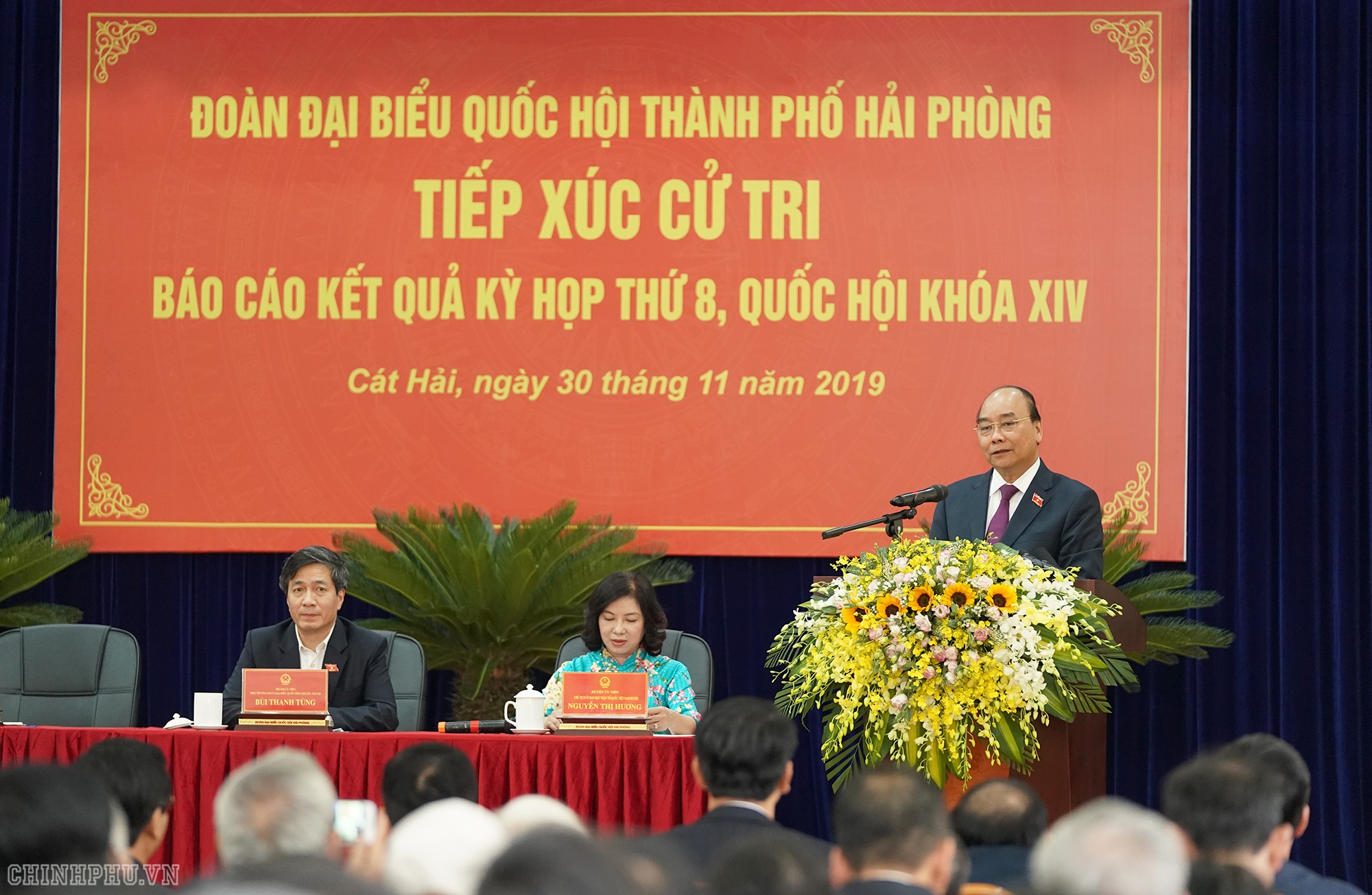 Thu tuong Nguyen Xuan Phuc tiep xuc cu tri o hai phong anh 3