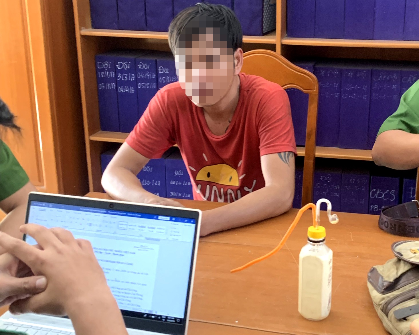 tai xe xe dau keo duong tinh voi ma tuy anh 1