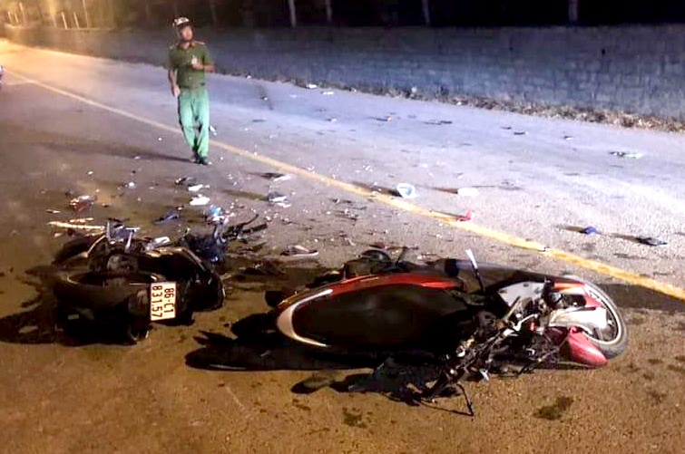 9x tuu vong sau cu va cham voi du khach nga anh 1