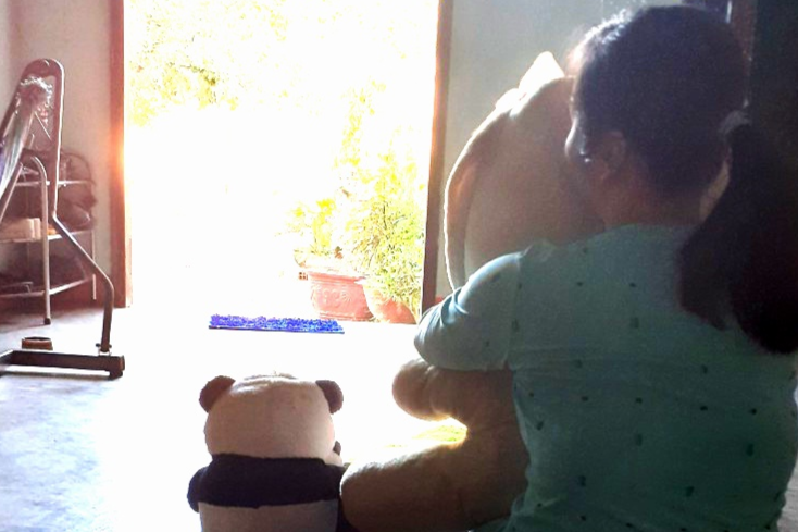 Vu 2 cha con ham hiep co gai 20 tuoi: Vi sao nguoi cha duoc tai ngoai? hinh anh