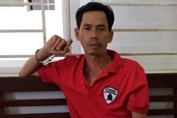 Can chong duoi chem con, vo bi dam tu vong ngay mung 1 Tet hinh anh