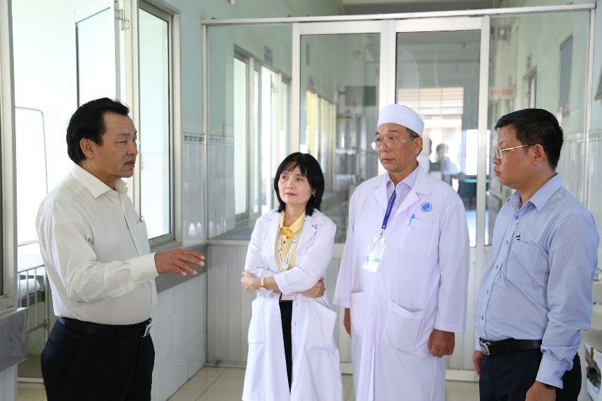 thanh long rot gia vi corona anh 1