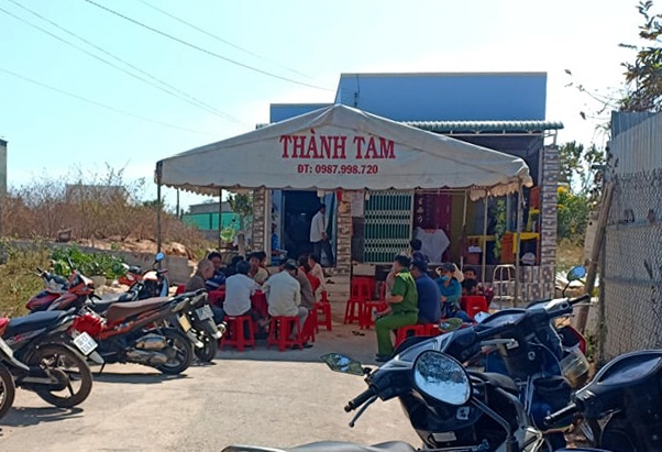 3 nguoi tu vong nghi ngo doc ruou anh 1