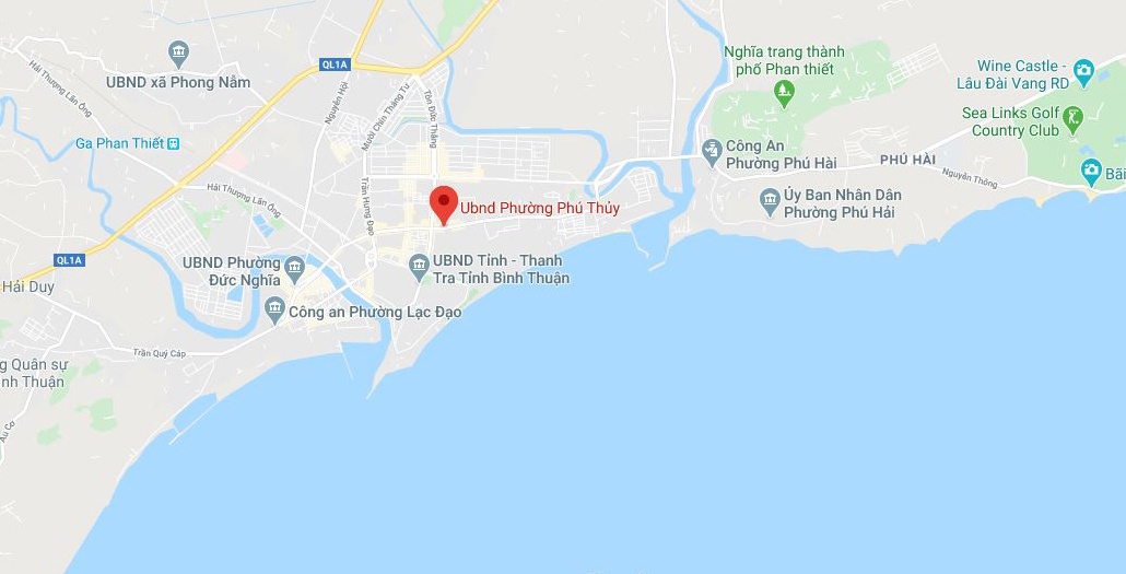 xe chay khi dang dau trong san uy ban phuong anh 2