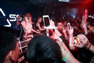 Ninh Thuan cho phep mo lai bar, karaoke hinh anh