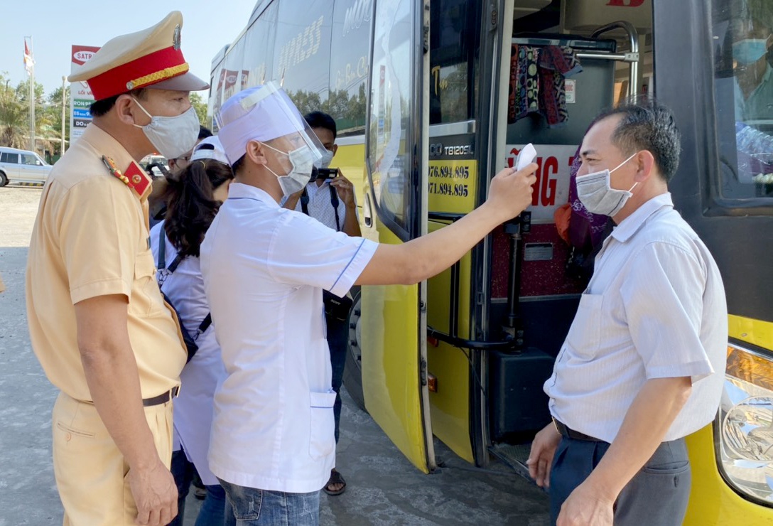 xu bien vang nguoi trong ngay dau cach ly anh 5