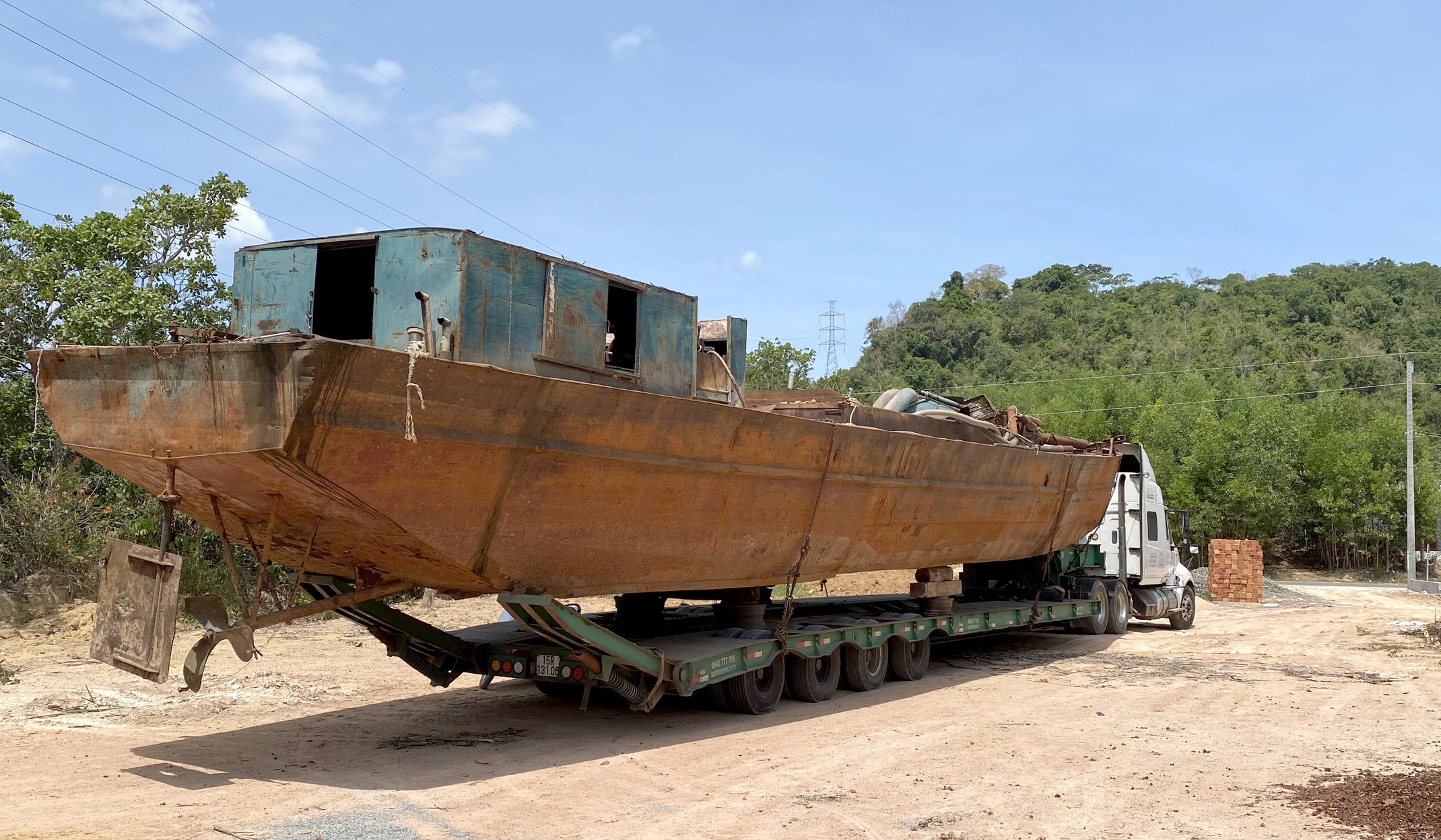 bat xe cho tau sat khung anh 1