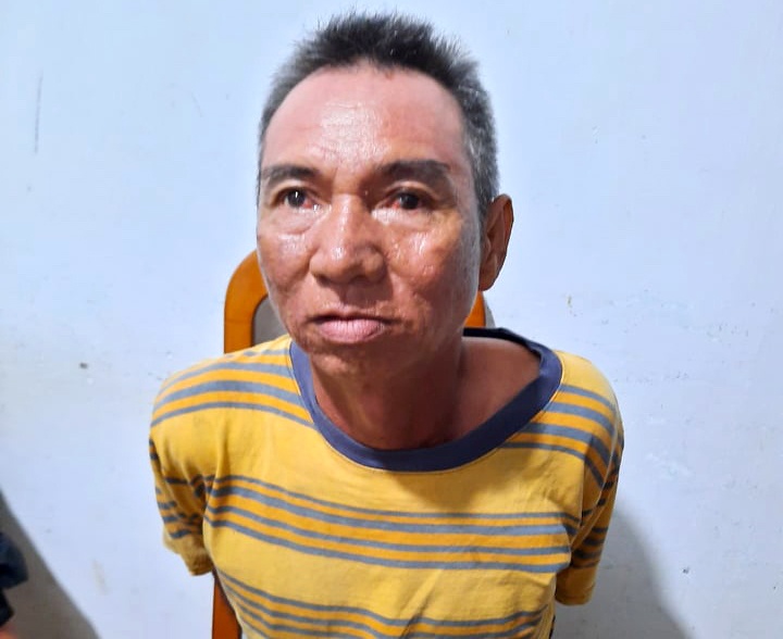 Nguoi ban ve so tan cong cap vo chong o cung day tro hinh anh