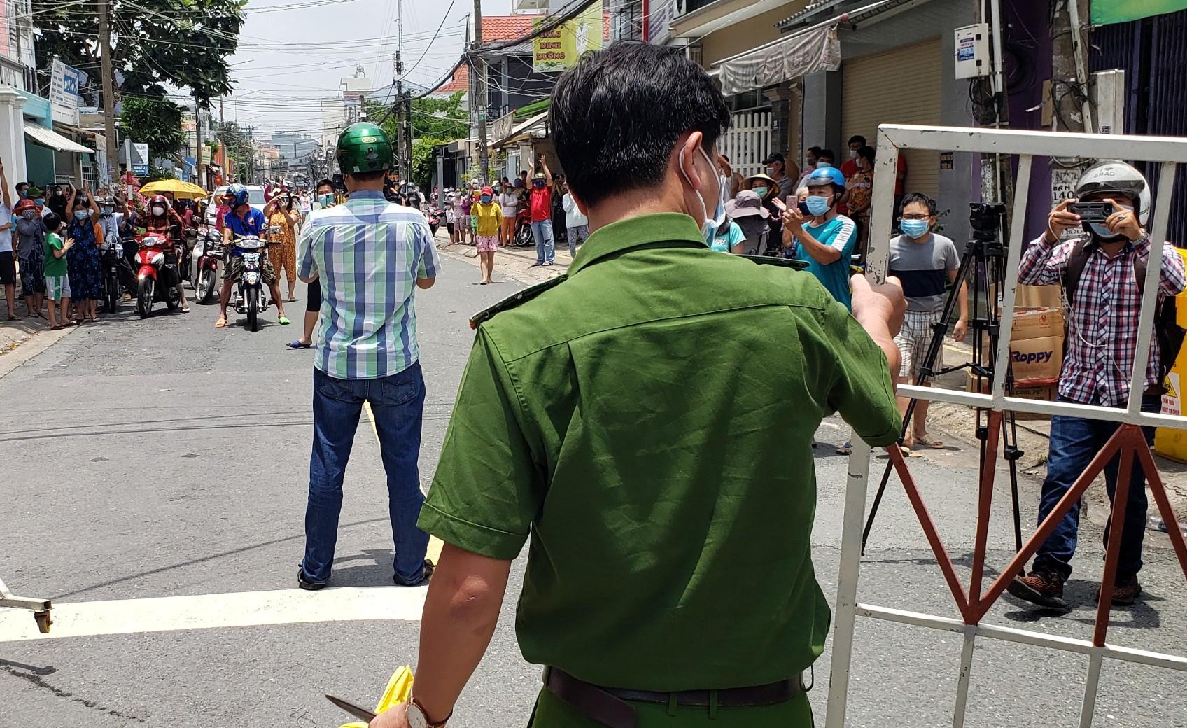 Do phong toa khu dan cu gan 600 nguoi o Dong Nai hinh anh