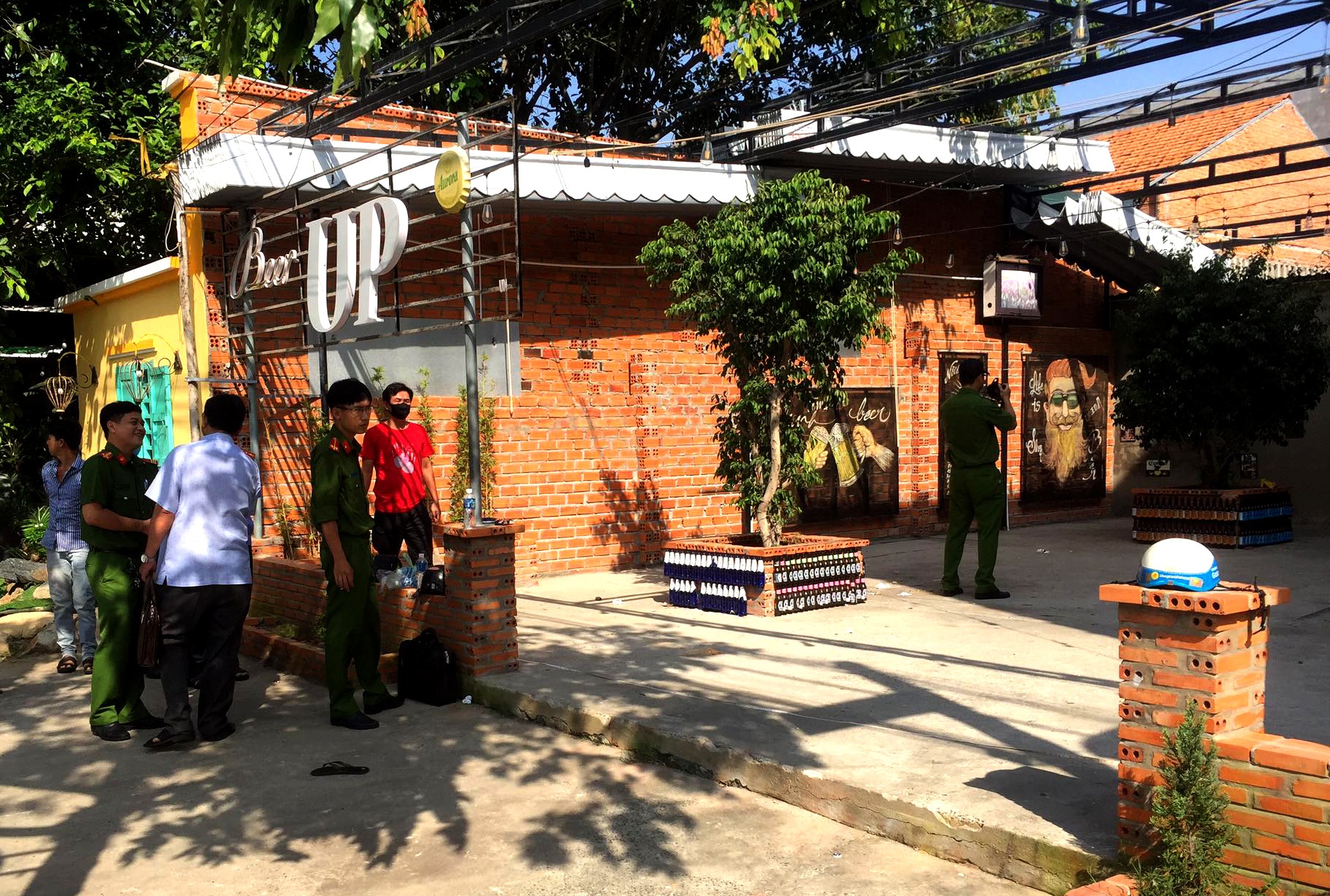 hai nhom thanh nien ho chien khien 1 nguoi chet anh 1