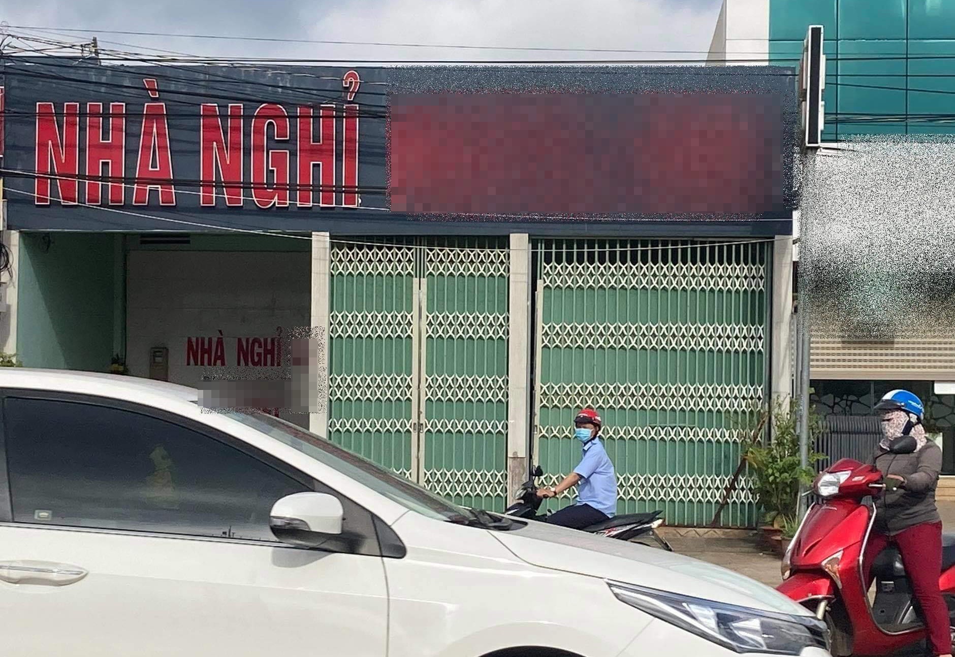 Bat nghi pham giet nguoi trong nha nghi hinh anh