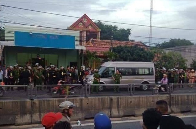 cựu nhân viên là giả giấy tờ ảnh 1 cuu nhan vien la gia giay to anh 1