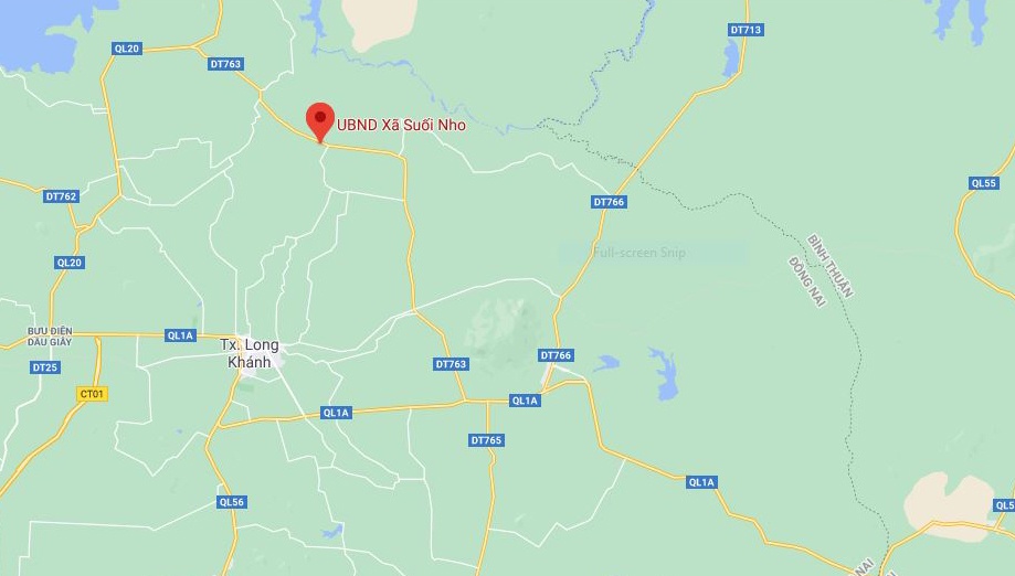 hai me con thoat chet tren xe hoi bi nuoc cuon anh 2