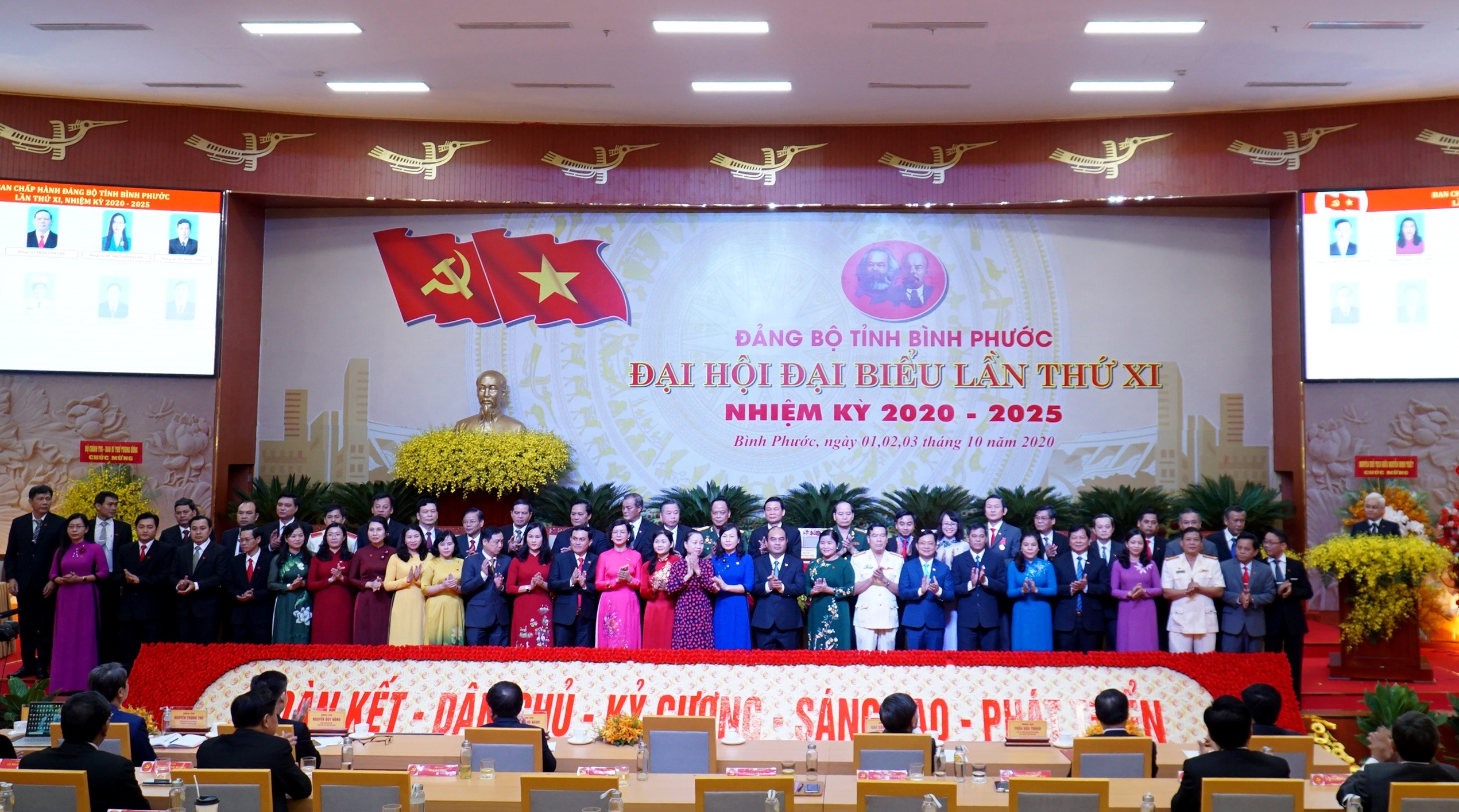 binh phuoc be mac dai hoi dang bo anh 1