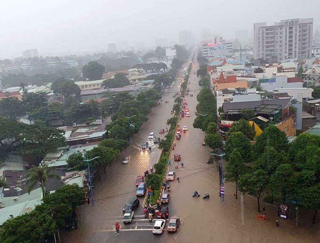 vung tau ngap nang sau mua lon anh 1