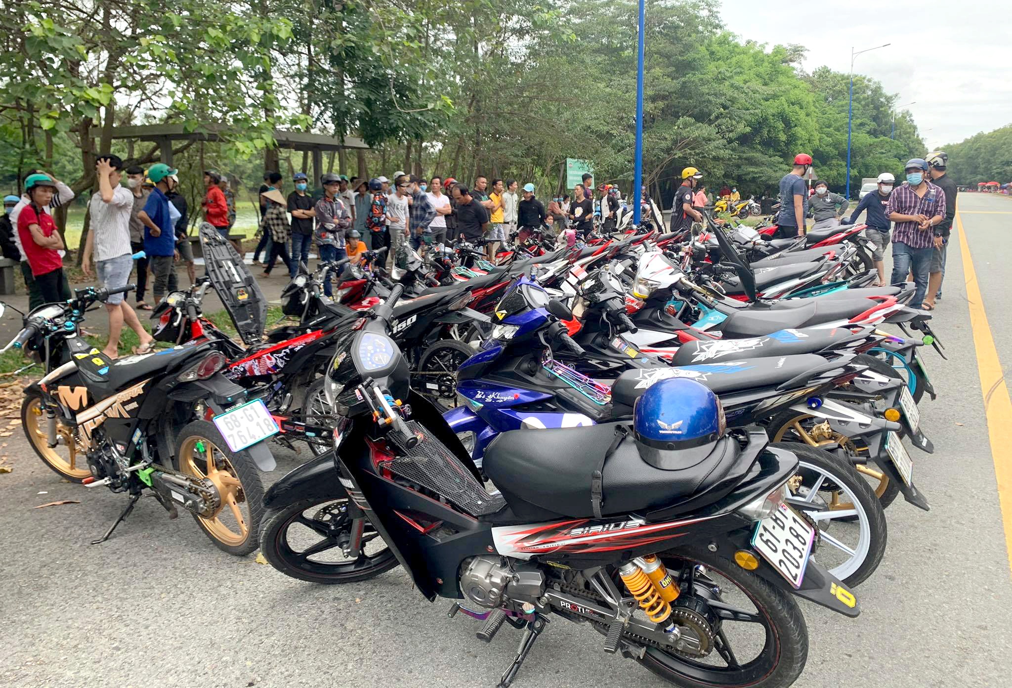 Dua xe o Binh Duong anh 1