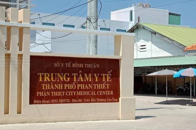 Khoi to 5 cuu lanh dao Trung tam Y te TP Phan Thiet hinh anh