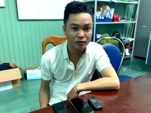 Bat ke dat may quay len cac cap tinh nhan o khach san hinh anh