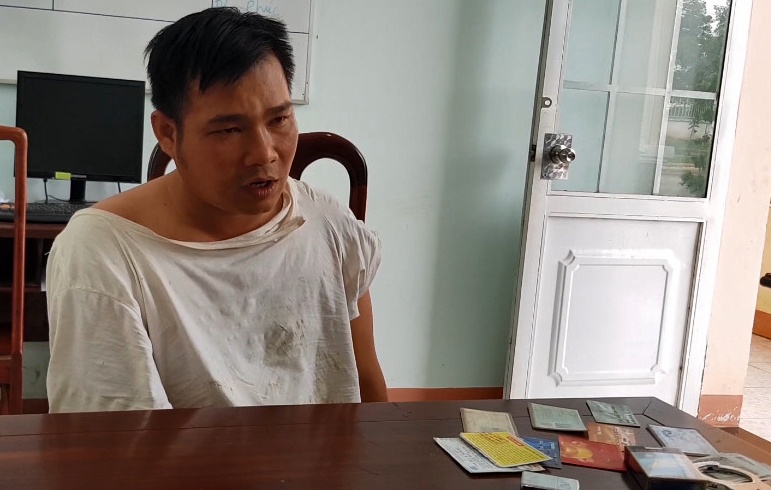 nam sinh viên cạy cửa trộm tài sản ảnh 1 nam sinh vien cay cua trom tai san anh 1