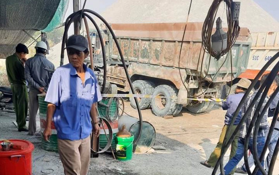 Dieu tra vu chu xe ben bi thung xe de chet trong bai anh 1