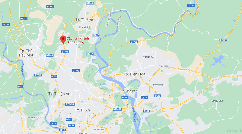 Xe ban tai tong 3 nguoi vang xuong cau anh 2