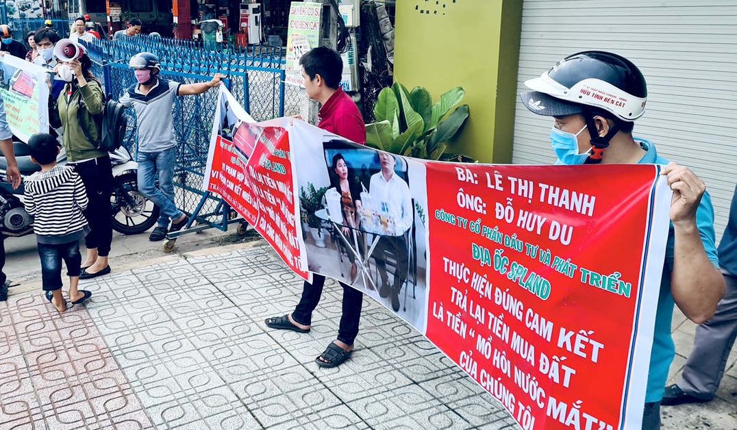 Giam doc va Pho giam doc Cong ty dia oc SP Land bi bat anh 1