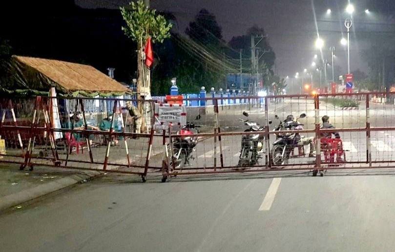 Phong toa Dai hoc Thu Dau Mot vi nu sinh nghi nhiem Covid-19 hinh anh