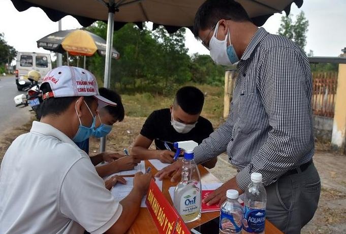 Ba Ria - Vung Tau xet nghiem SARS-CoV-2 toan bo cong nhan vien chuc anh 1