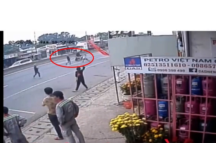 Tìm người nhặt được tiền  ảnh 1 Tim nguoi nhat duoc tien anh 1