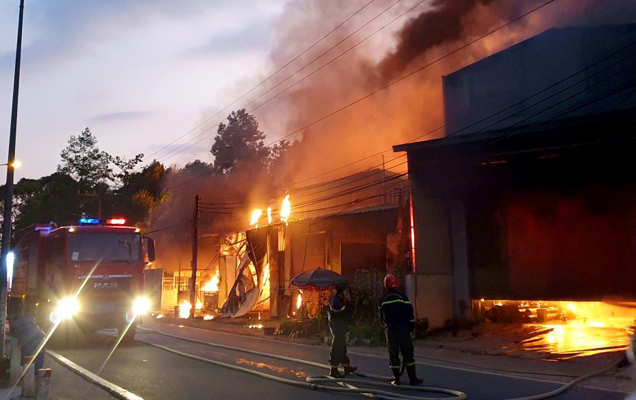 chay ki ot binh duong anh 1