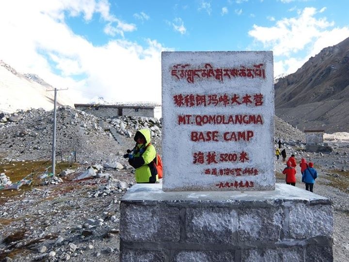 Cách Base Camp thứ 2 chừng bốn cây số là nơi có độ cao 5200m được đánh dấu 