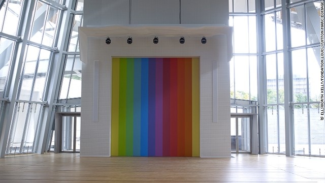 Ellsworth Kelly đã tặng riêng một tác phẩm cho bảo tàng. Đó 