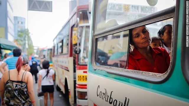 3. Lima, Peru: Tương tự như Bogota và Mexico, phụ nữ ở Lima (Peru) cũng phải đối mặt với những hiểm họa tương tự như bị sờ mó, quấy rối tình dục. Họ cho biết chính phủ không có nhiều biện pháp để đảm bảo sự an toàn cho họ. Ảnh: CNN.com