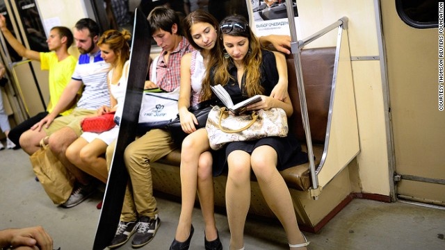 9. Moscow, Nga: Đây là nơi có hệ thống phương tiện công cộng tồi tệ với phụ nữ nhất châu Âu. Họ không tin chính phủ sẽ điều tra nếu họ báo cảnh sát về những vụ quấy rối. Ảnh: CNN.com