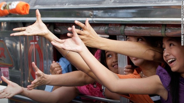 10. Manila, Philippines: Phụ nữ ở Manila (Philippines) rất ủng hộ việc có các phương tiện giao thông công cộng dành riêng cho phụ nữ, hơn 90% người được hỏi đồng tình với giải pháp đó. Ảnh: CNN.com