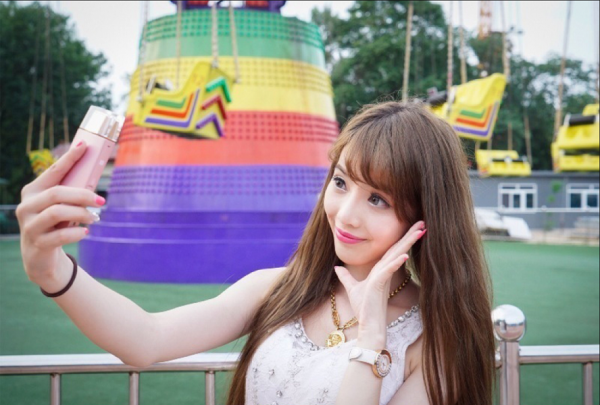 Nhung vu tai nan khung khiep vi chup selfie khi di du lich hinh anh