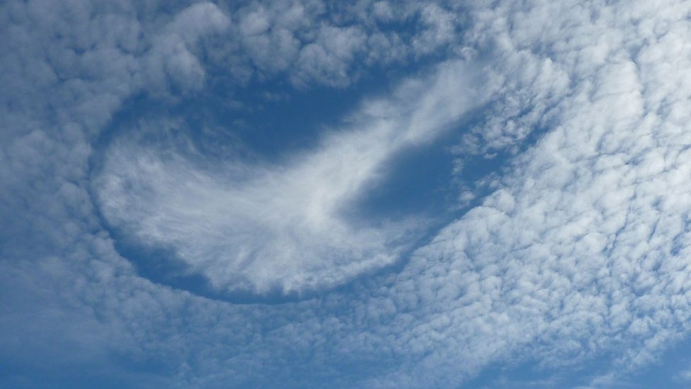 Nhiều người tin rằng đây là UFO. Ảnh: BBc.com