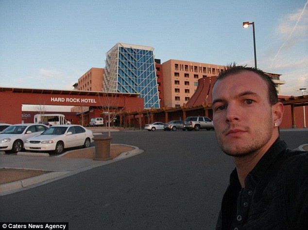 Kalkbrenner thừa nhận rằng bạn bè không tài nào hiểu được sở thích này của anh. Ảnh: Khách sạn Hard Rock ở Albuquerque, New Mexico