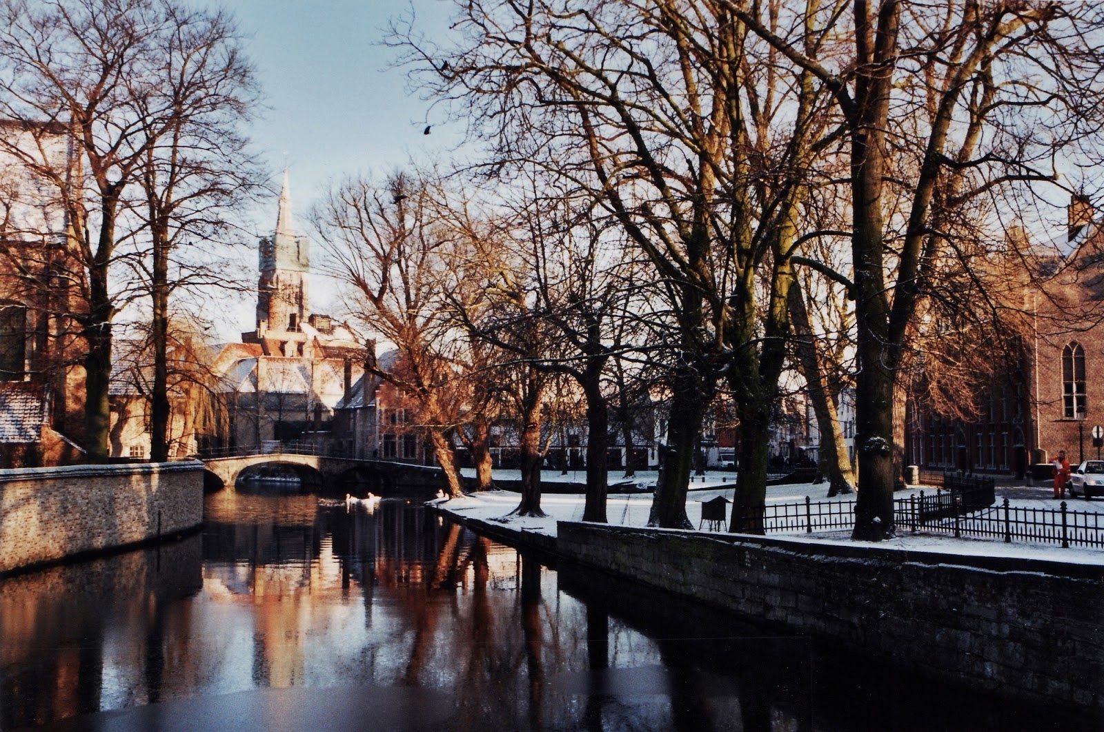 8. Bruges(Bỉ): Bruges xếp vị trí cao nhất trong hạng mục đồ ăn ngon. Thành phố này đứng thứ 8 trong danh sách chung của Agoda. 