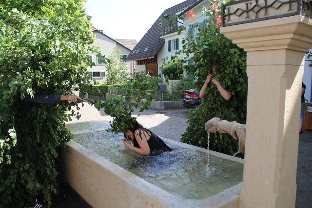 Hiệp hội lịch sử văn hóa Ettingen đã cho khôi phục tục lệ này vào năm 1976.