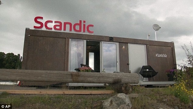 Khach san di dong dau tien tren the gioi hinh anh