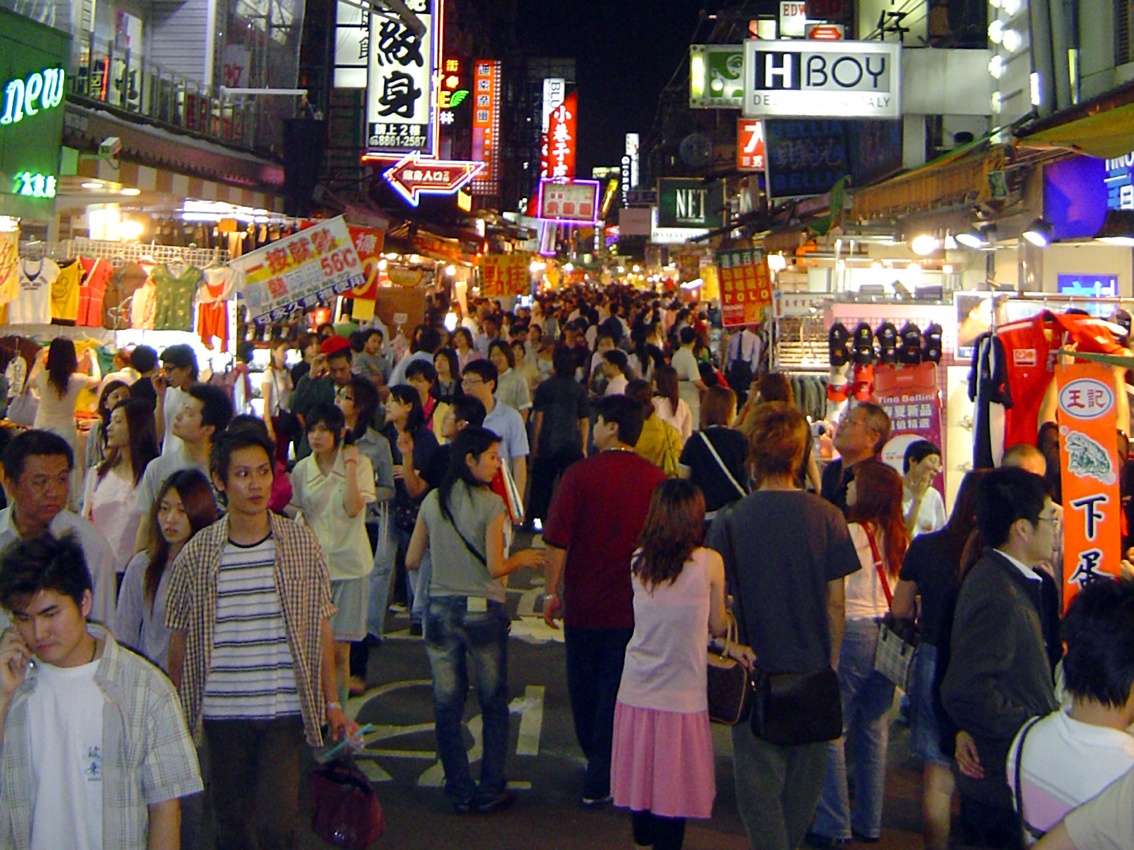 8. Chợ đêm Shilin, Taipei,  Đài Loan: Đây là chợ đêm lớn nhất và nổi tiếng nhất thành phố Taipei với gần 600 gian hàng, thu hút một lượng lớn khách du lịch.