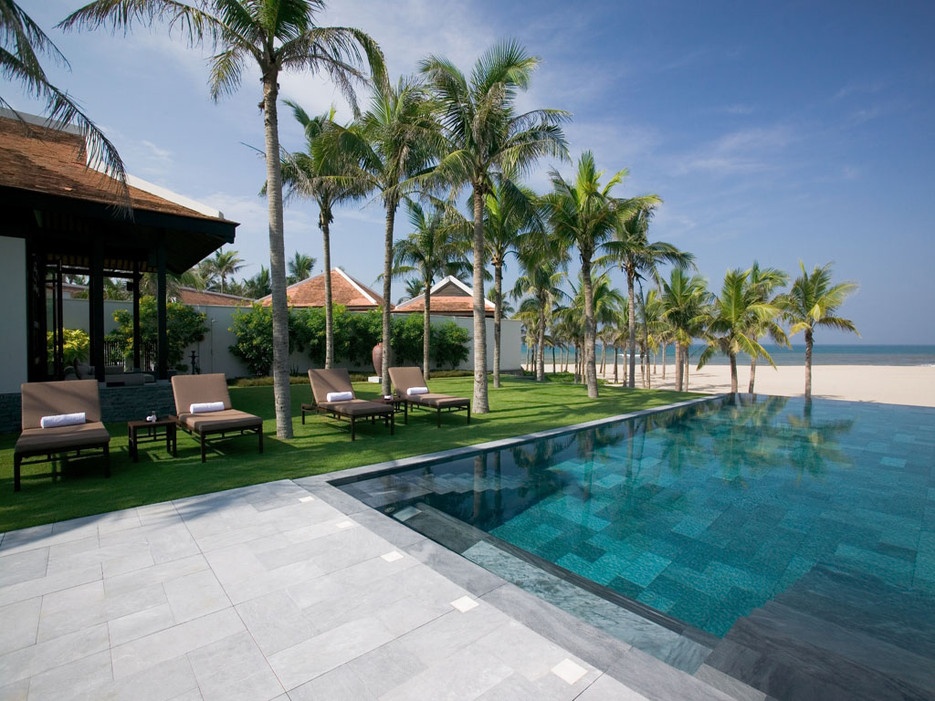 3 resort Viet lot top resort bai bien tuyet nhat the gioi hinh anh