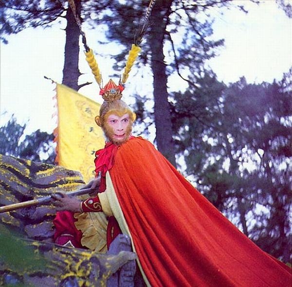 Ngai báu của Hầu vương nằm ngoài chùa Giới Đài ở Bắc Kinh.