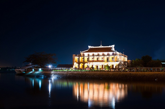 Bến Nhà Rồng